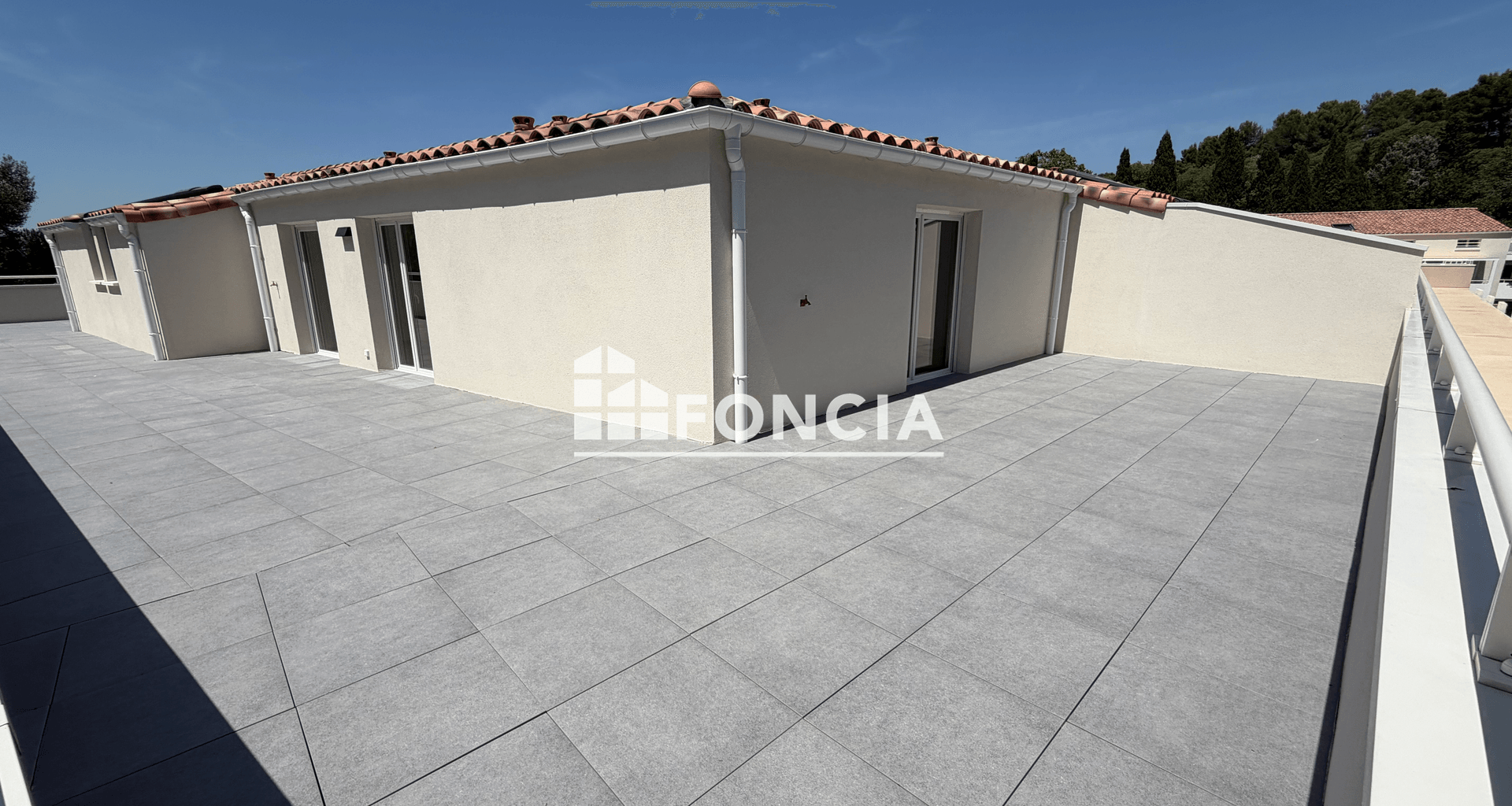 Appartement 4 pièces (97.93 m²) à louer - Saint-rémy-de-provence (13210)