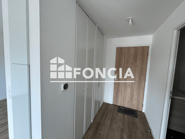 Appartement 2 pièces (42.46 m²) à louer - Laval (53000)
