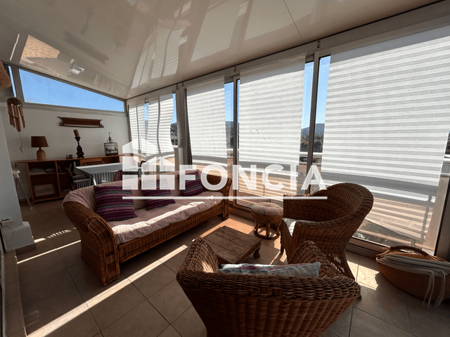 Appartement meublé 2 pièces (43.64 m²) à louer - Hyeres (83400)