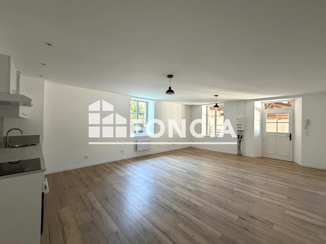 Appartement 3 pièces (84.9 m²) à louer - Mazamet (81200)