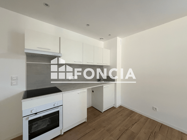 Appartement 3 pièces (84.9 m²) à louer - Mazamet (81200)