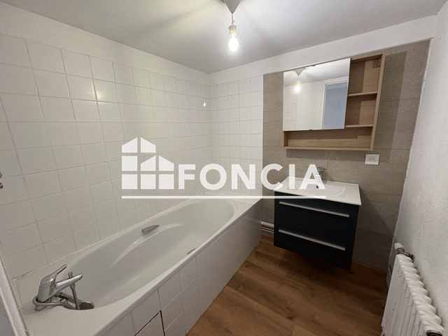 Appartement 3 pièces (44.8 m²) à louer - Laval (53000)