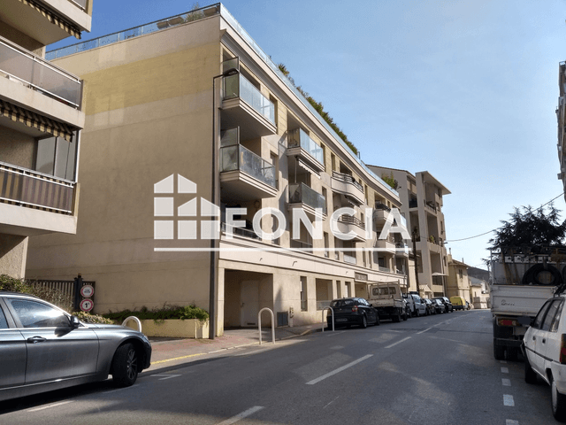 Appartement 2 pièces (40.22 m²) à louer - Cannes-la-bocca (06150)