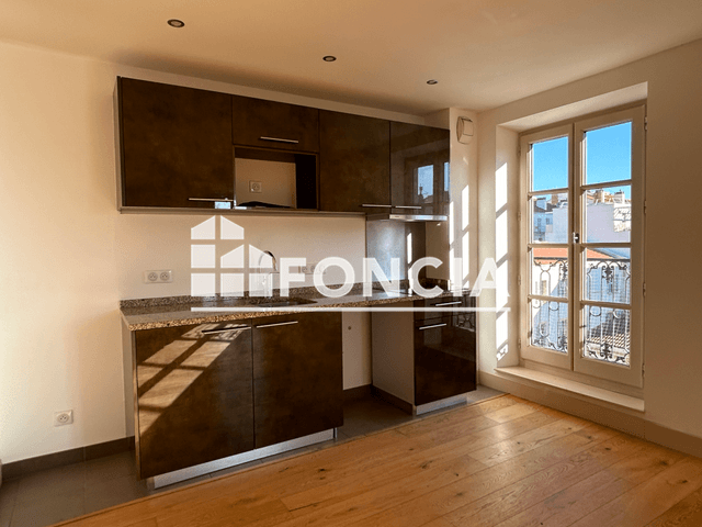 Appartement 2 pièces (52 m²) à louer - Toulon (83000)