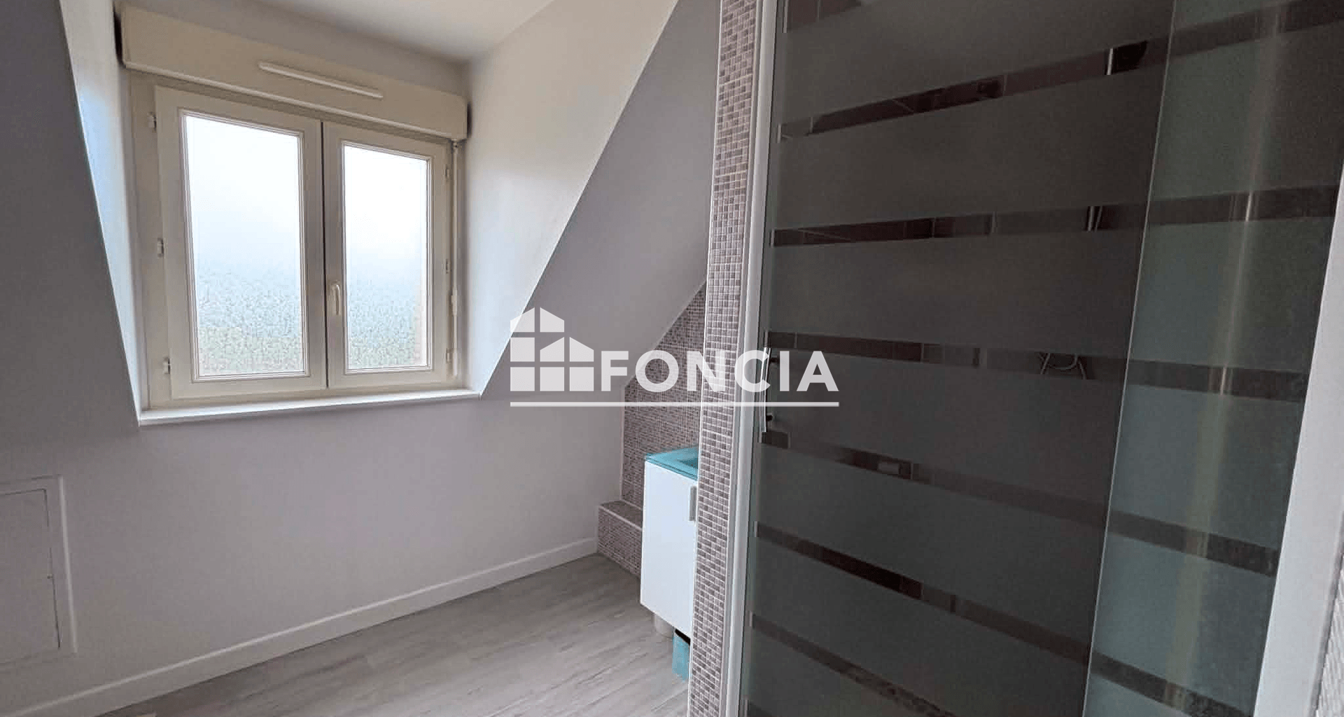 Maison 7 pièces (146.56 m²) à louer - Rosny-sur-seine (78710)