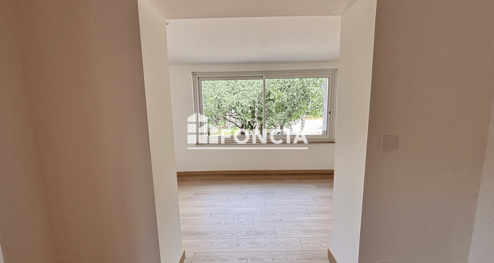 Maison 4 pièces (155 m²) à vendre - Nîmes (30900)