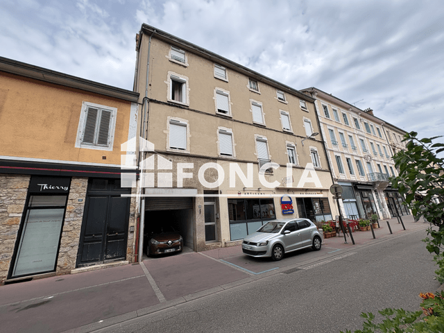Appartement 2 pièces (64.01 m²) à louer - Bourg En Bresse (01000)