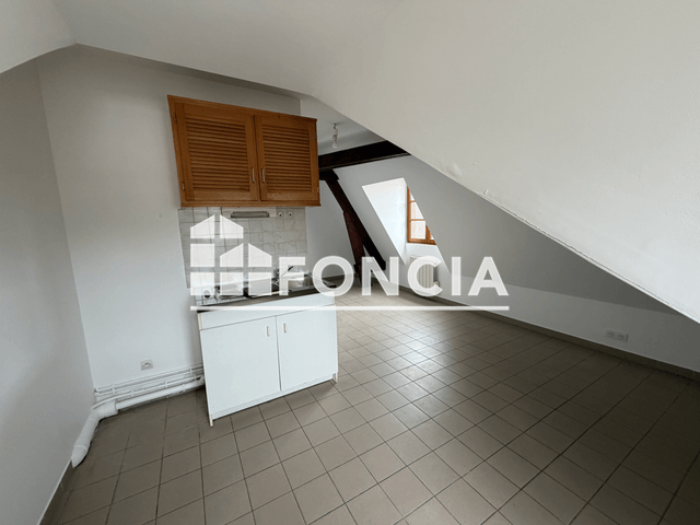 Studio (18.44 m²) à louer - Nogent Le Roi (28210)