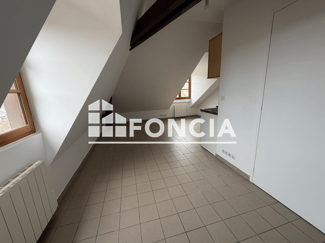Studio (18.44 m²) à louer - Nogent Le Roi (28210)