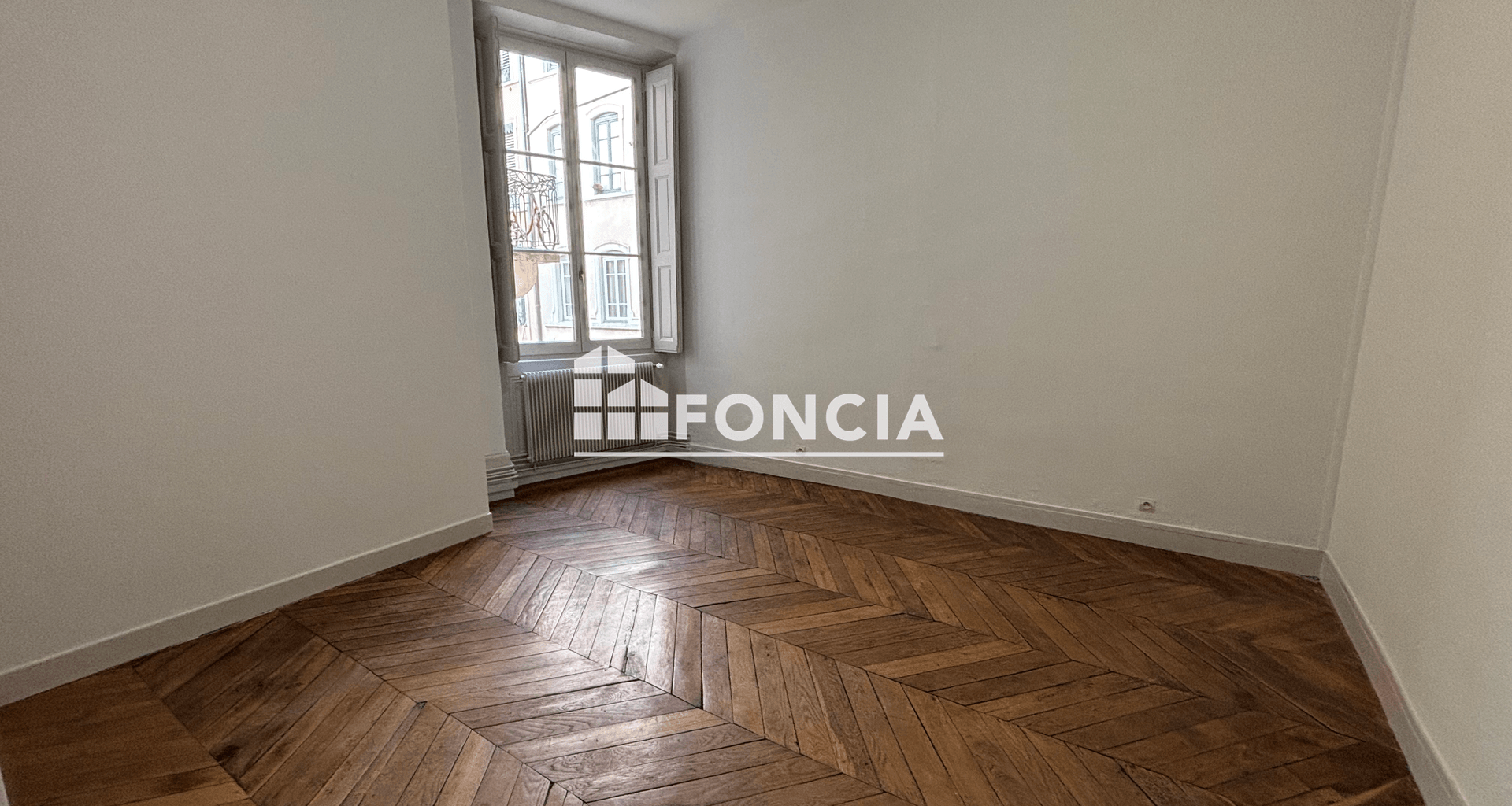 Appartement 5 pièces (119.68 m²) à louer - Lyon 1ᵉʳ (69001)