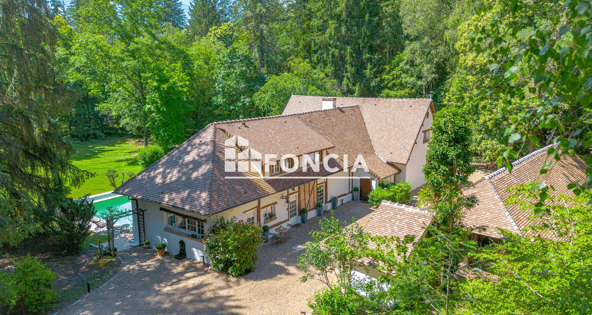 Maison 6 pièces (257 m²) à vendre - La Ferté-saint-aubin (45240)