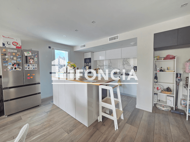 Appartement 5 pièces (150.87 m²) à louer - Vif (38450)