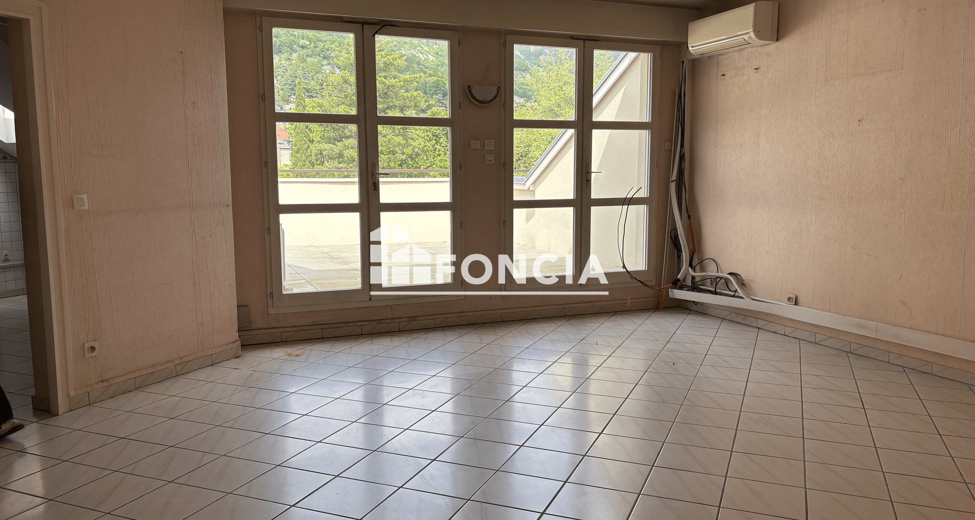 Appartement 3 pièces (95.96 m²) à vendre - La Tronche (38700)