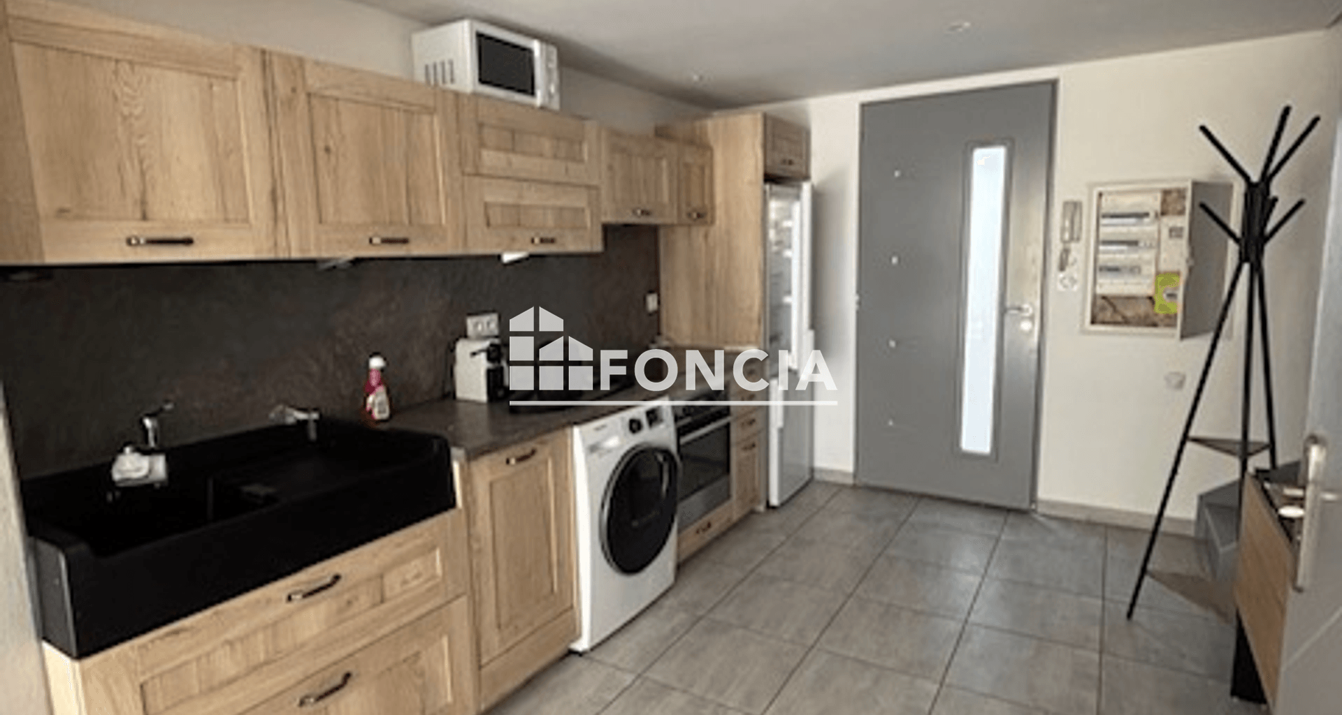 Appartement meublé 3 pièces (52.04 m²) à louer - Saint-bonnet-de-mure (69720)