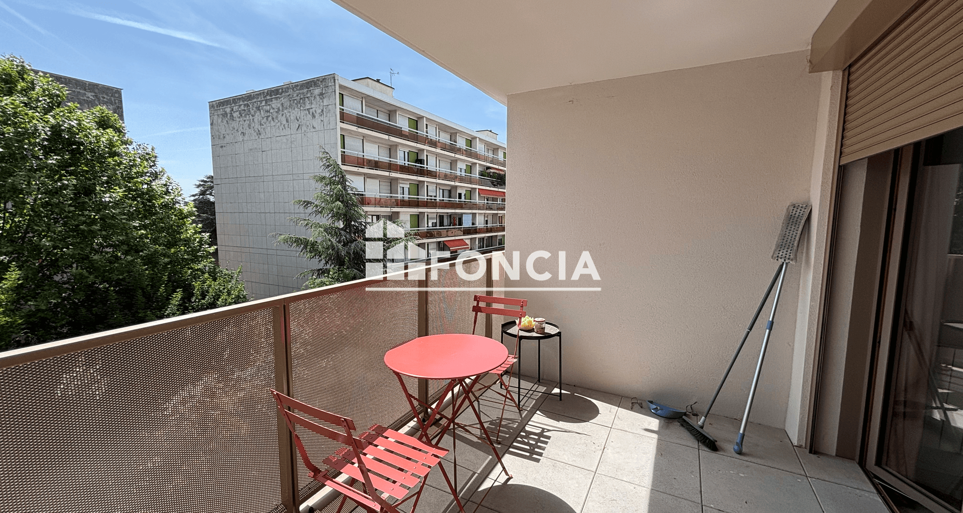 Studio meublé (27.3 m²) à louer - Bron (69500)