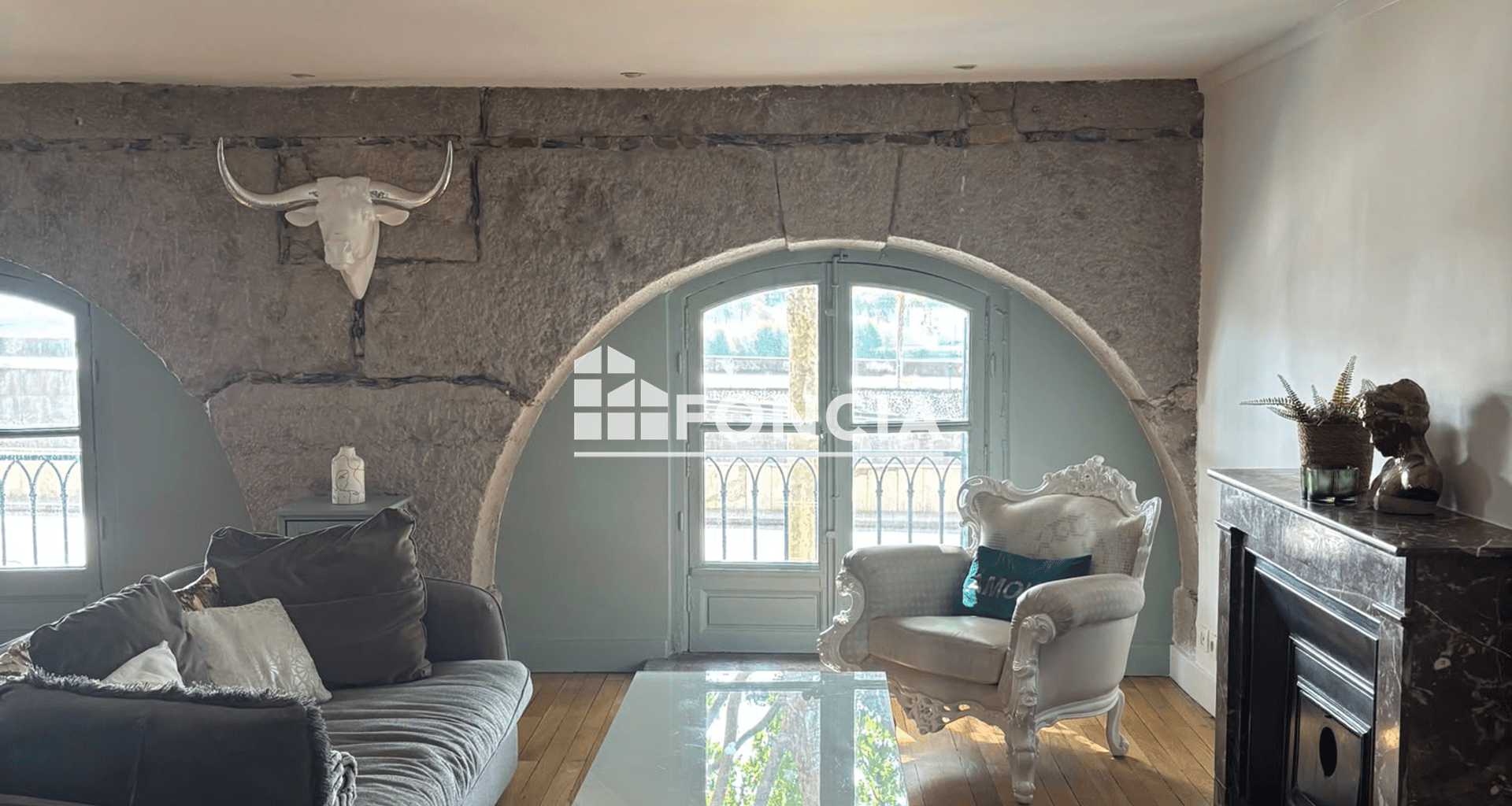 Appartement meublé 4 pièces (143.87 m²) à louer - Lyon 2ᵉ (69002)