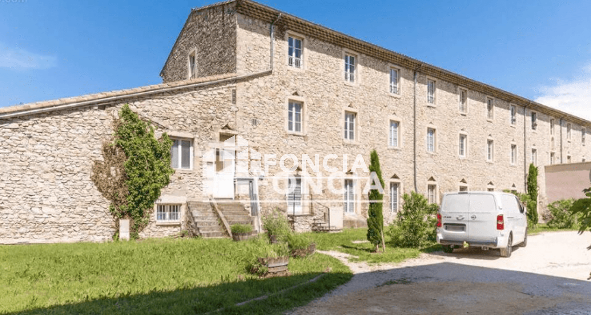 Appartement 4 pièces (95.5 m²) à louer - Montboucher-sur-jabron (26740)