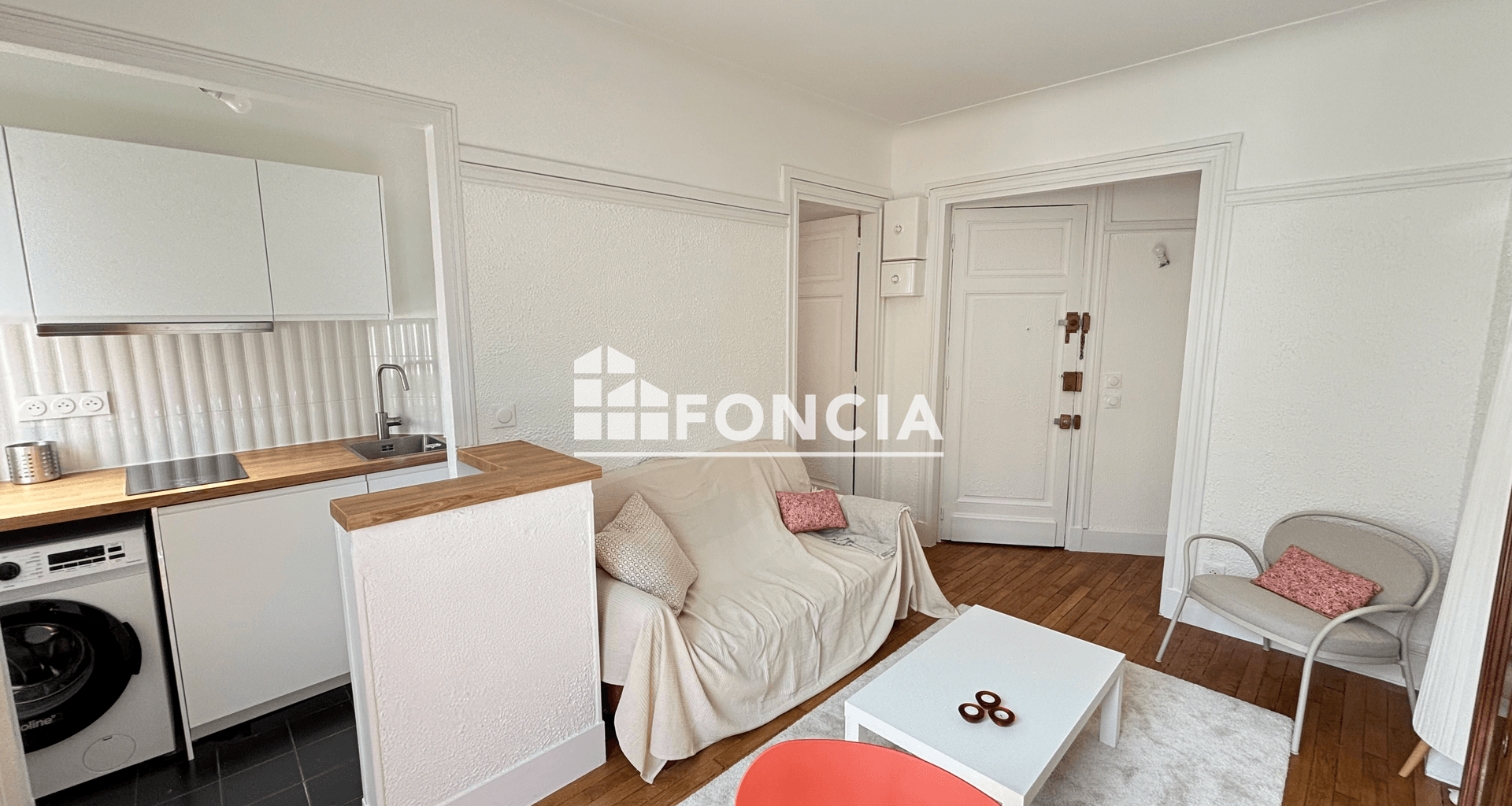 Appartement meublé 2 pièces (30.35 m²) à louer - Paris 18ᵉ (75018)