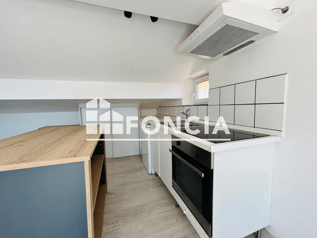 Studio (14.7 m²) à louer - Toulon (83000)