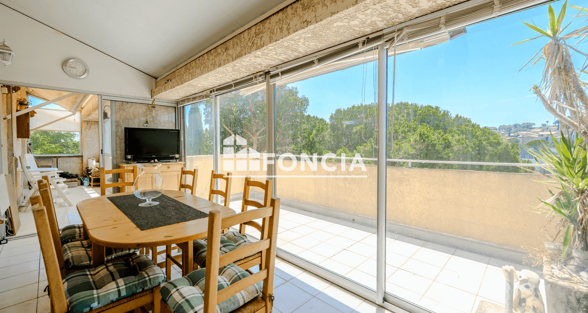 Studio (20 m²) à vendre - Carqueiranne (83320)