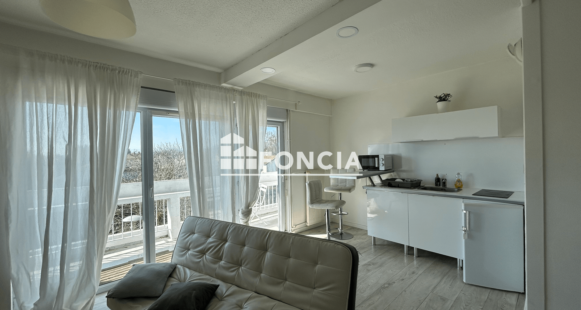 Studio meublé (29.5 m²) à louer - Mâcon (71000)