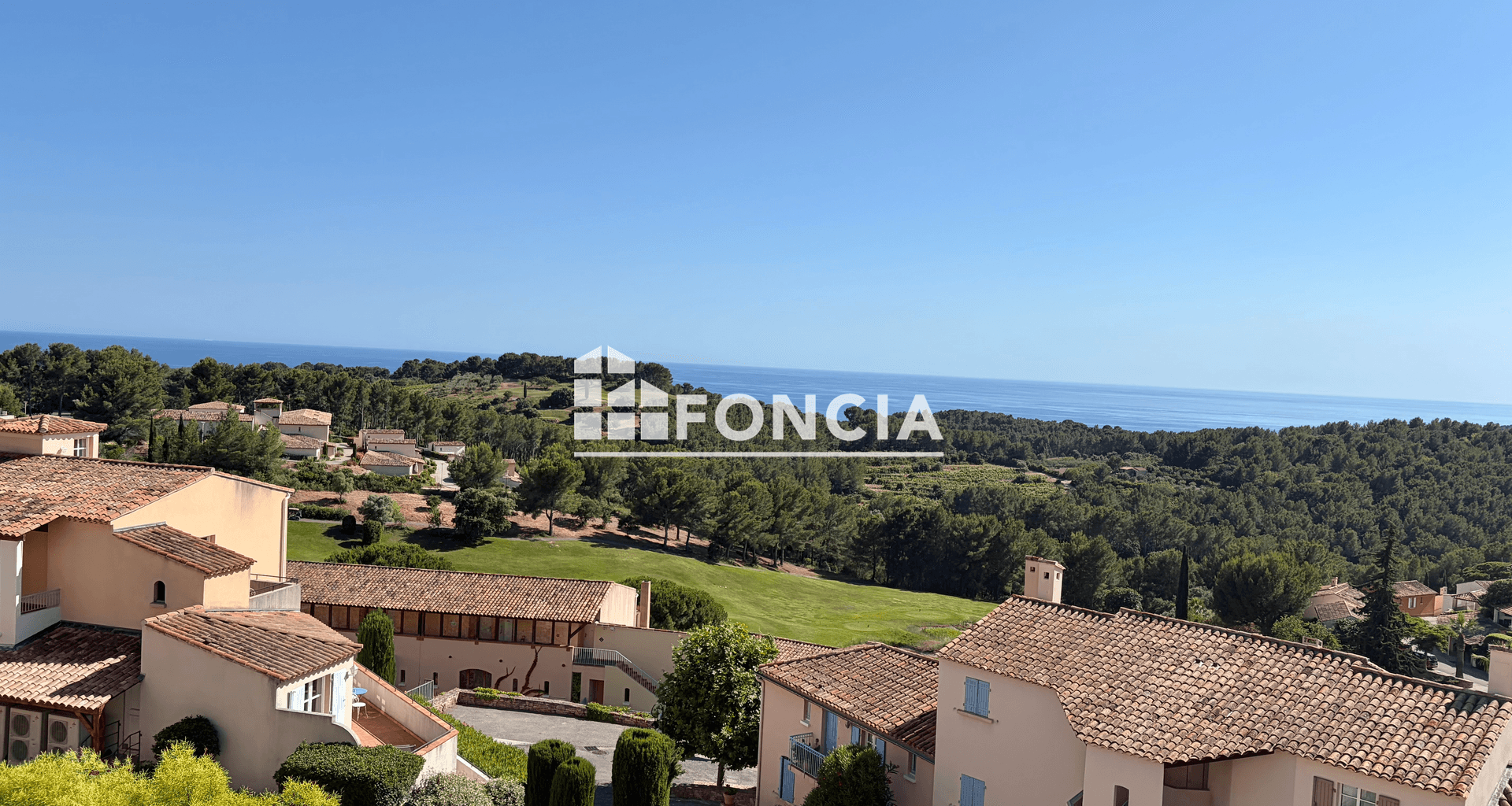 Appartement 2 pièces (49.28 m²) à vendre - Saint-cyr-sur-mer (83270)