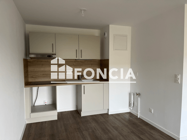 Appartement 2 pièces (44.14 m²) à louer - Laval (53000)