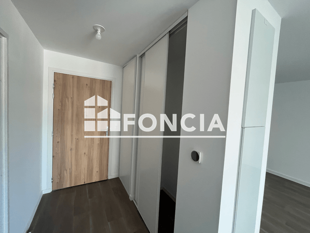 Appartement 2 pièces (44.3 m²) à louer - Laval (53000)