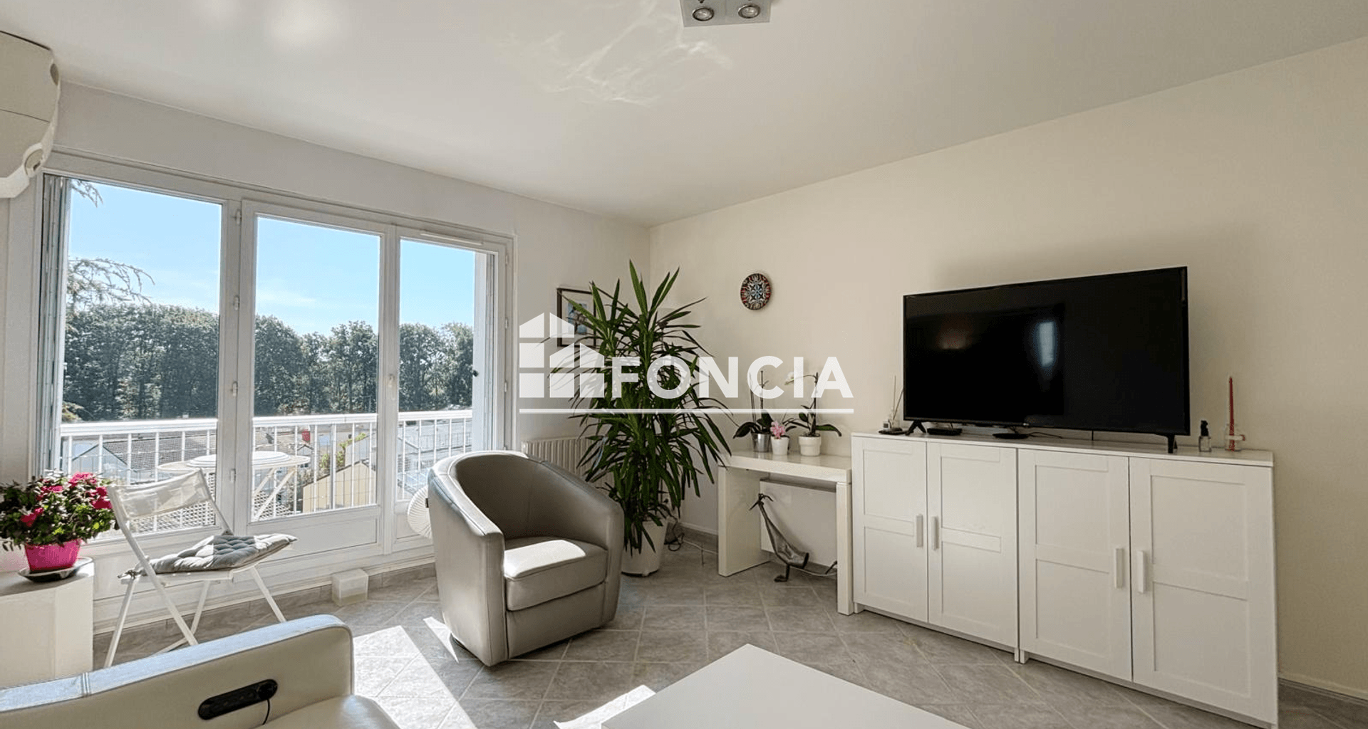 Appartement 4 pièces (81.67 m²) à louer - Magny-les-hameaux (78114)
