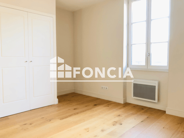 Appartement 2 pièces (55.3 m²) à louer - Toulon (83000)