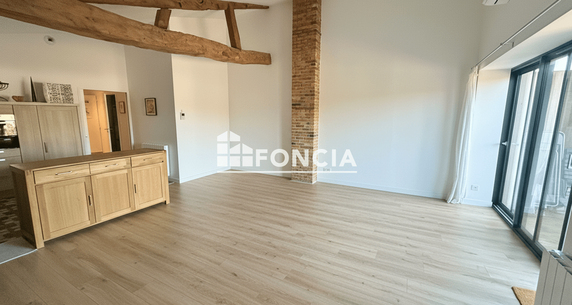 Appartement 4 pièces (104.35 m²) à vendre - Rochefort (17300)