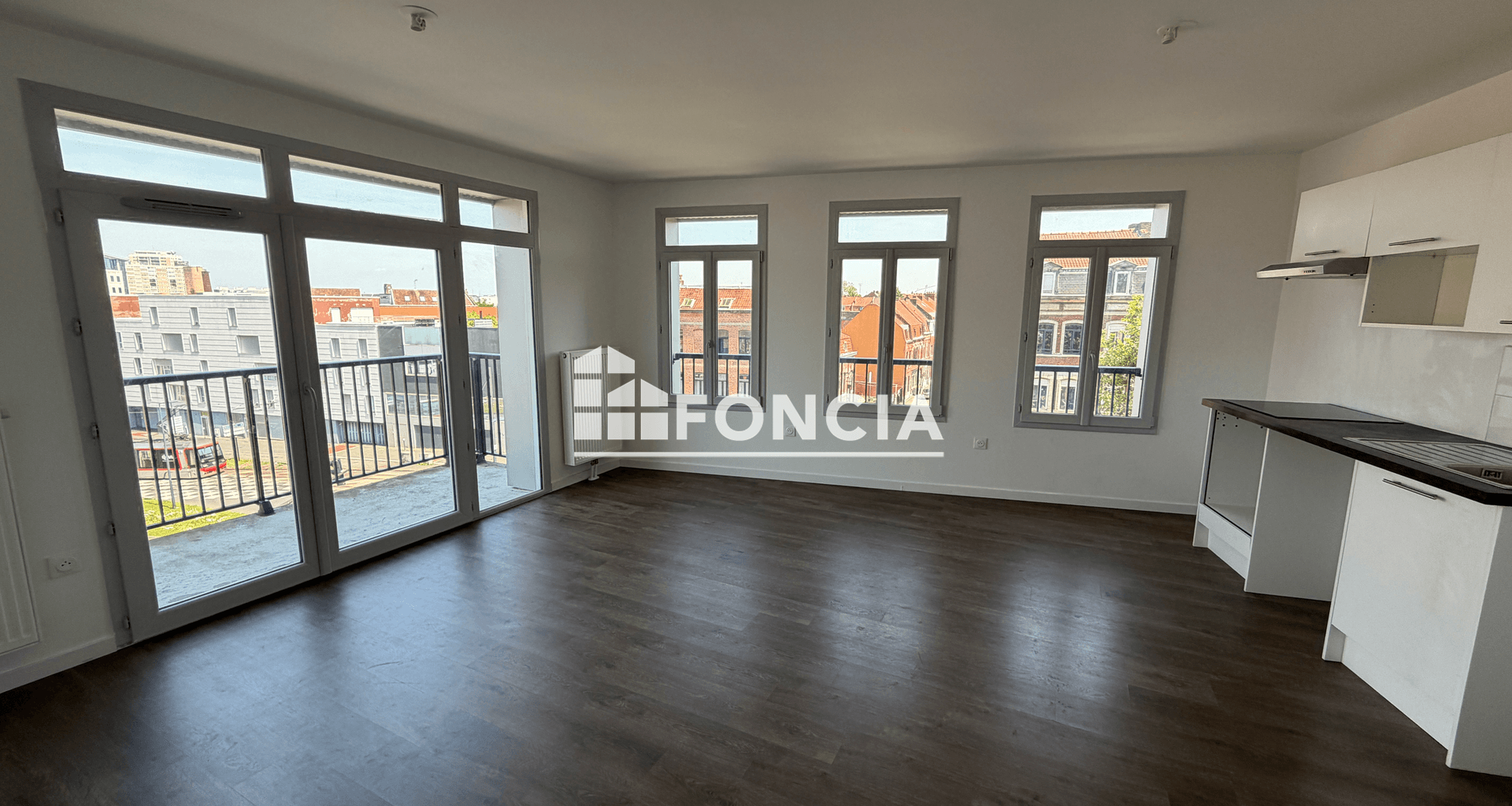 Appartement 4 pièces (77.41 m²) à louer - Roubaix (59100)