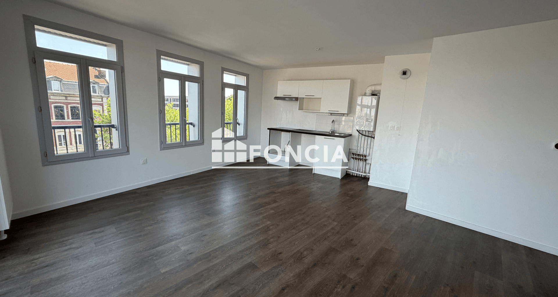 Appartement 4 pièces (77.41 m²) à louer - Roubaix (59100)
