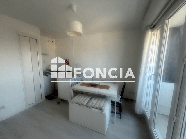 Appartement meublé 2 pièces (32.34 m²) à louer - Courseulles Sur Mer (14470)