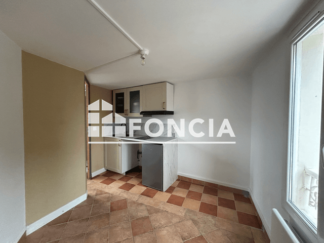 Appartement meublé 2 pièces (15.86 m²) à louer - Lisieux (14100)
