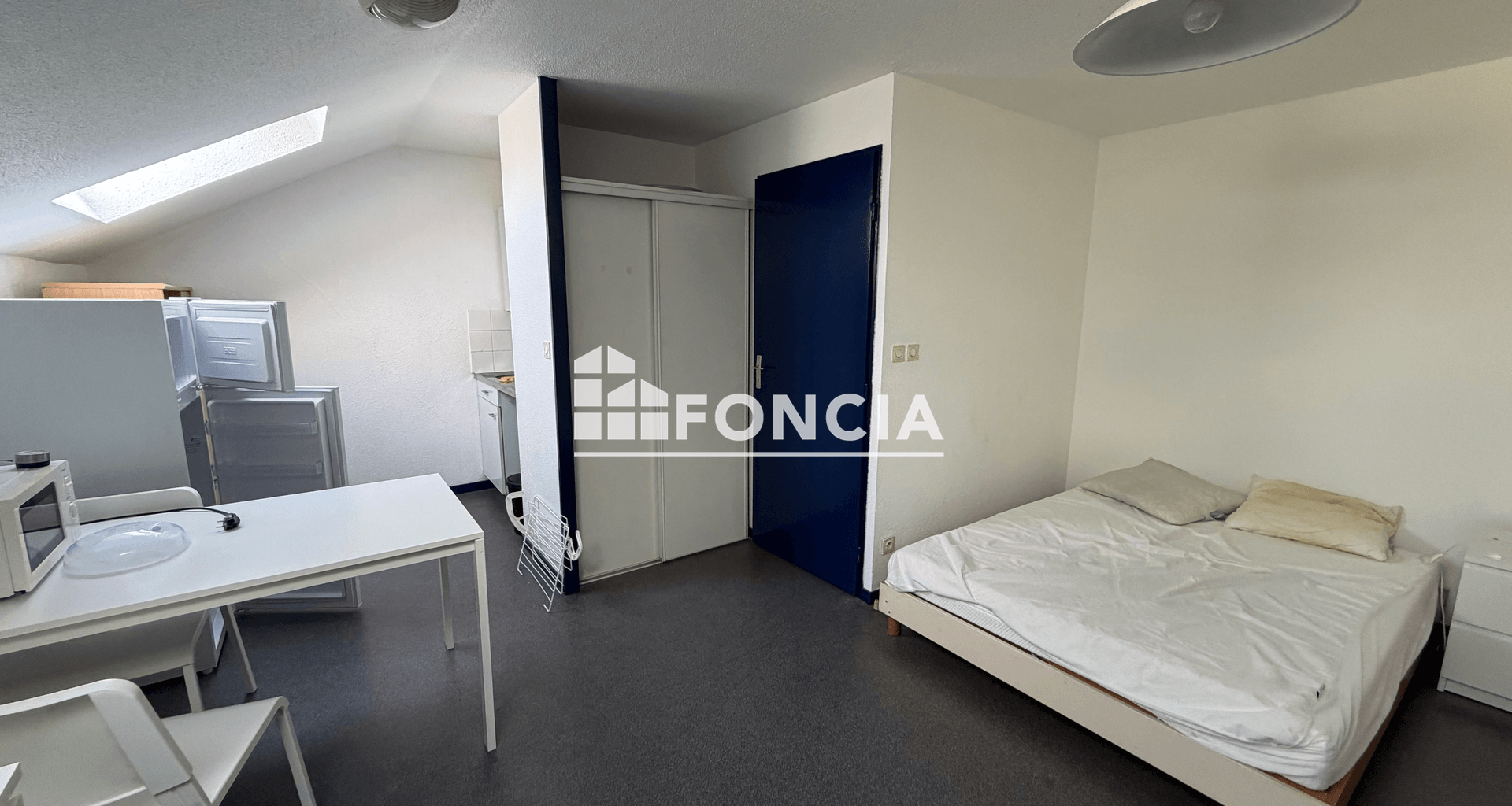 Studio meublé (25.6 m²) à louer - Villeurbanne (69100)