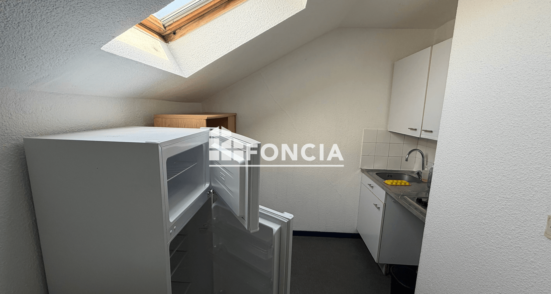 Studio meublé (25.6 m²) à louer - Villeurbanne (69100)