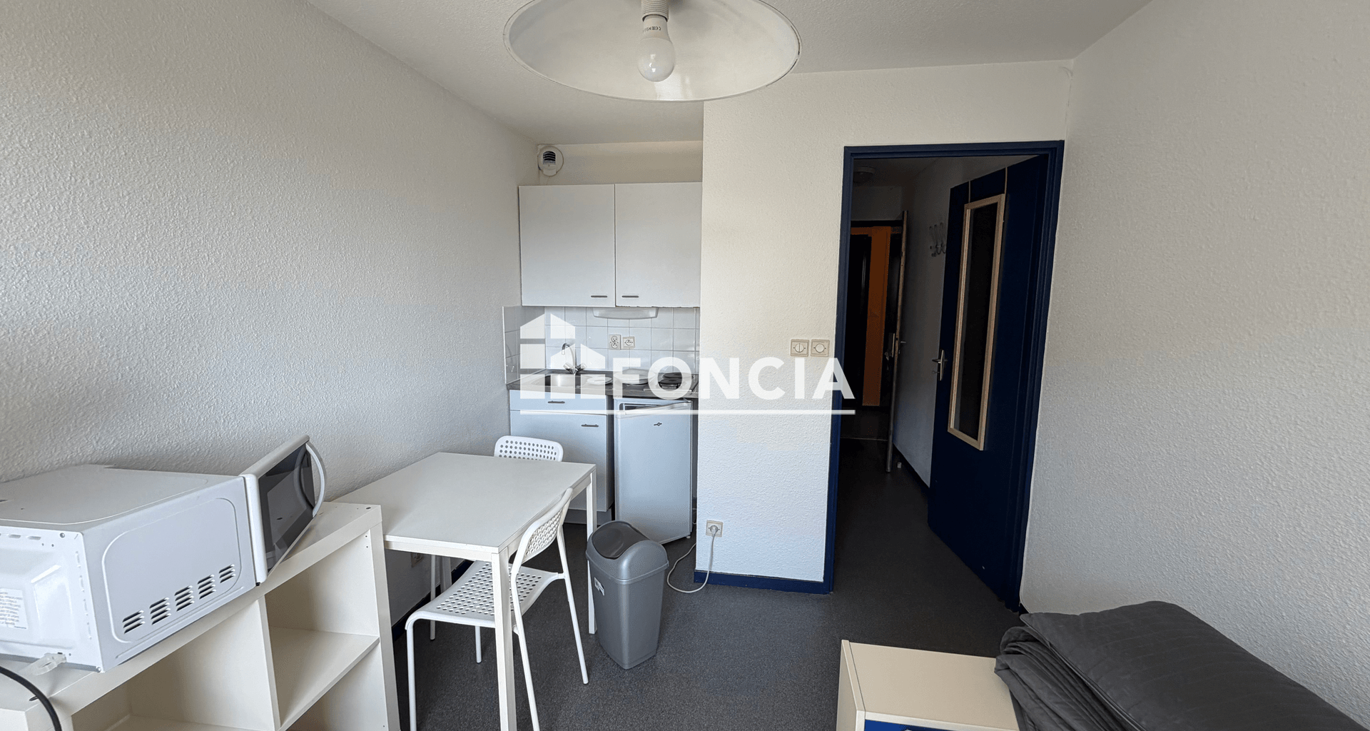 Studio meublé (17.22 m²) à louer - Villeurbanne (69100)