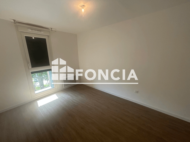 Appartement 3 pièces (75.8 m²) à louer - Villeneuve D'ascq (59650)