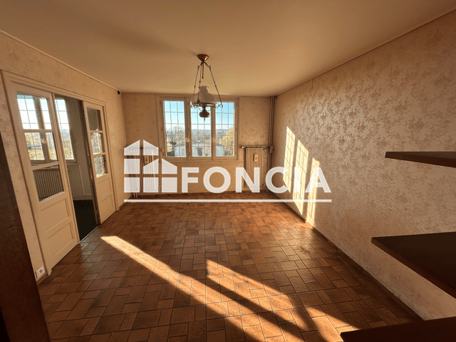 Maison 4 pièces (104.73 m²) à louer - Charleville-mezieres (08000)