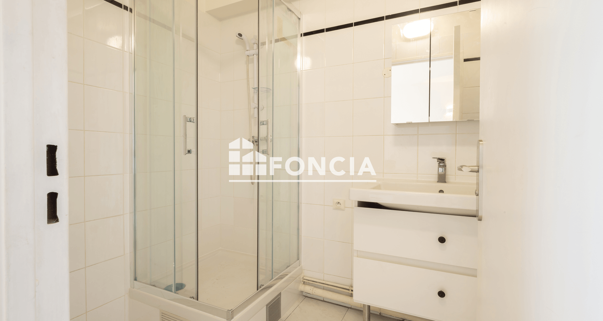 Studio (27 m²) à vendre - Courbevoie (92400)
