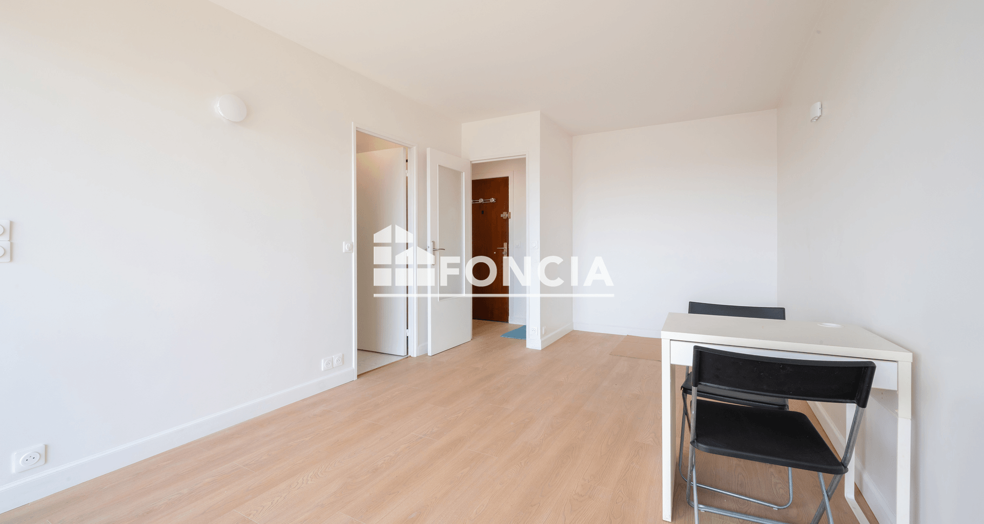 Studio (27 m²) à vendre - Courbevoie (92400)
