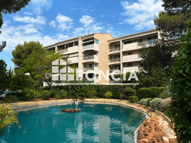 Appartement meublé 3 pièces (55 m²) à louer - Frejus (83600)