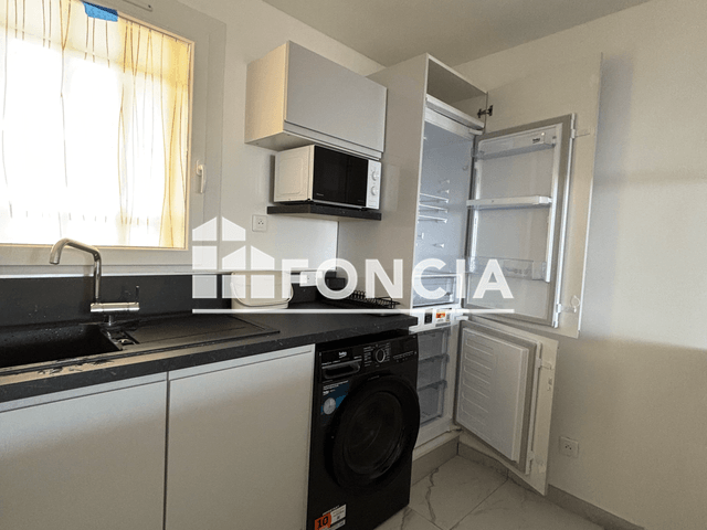 Appartement meublé 3 pièces (38.46 m²) à louer - Saint-mandrier-sur-mer (83430)