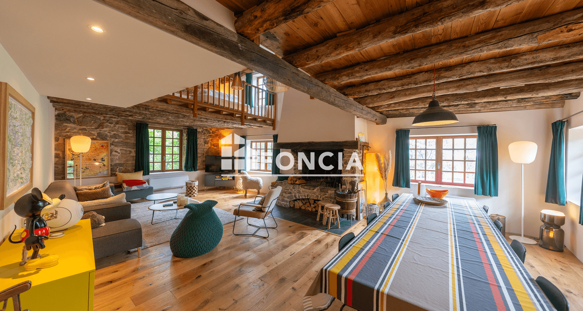 Maison 8 pièces (126 m²) à vendre - Saint-martin-de-queyrières (05120)