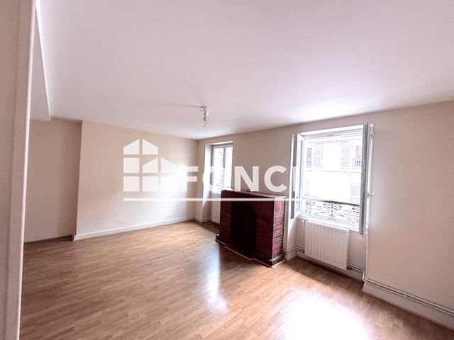 Appartement 5 pièces (100 m²) à louer - Voiron (38500)