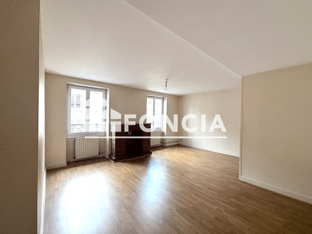 Appartement 5 pièces (100 m²) à louer - Voiron (38500)