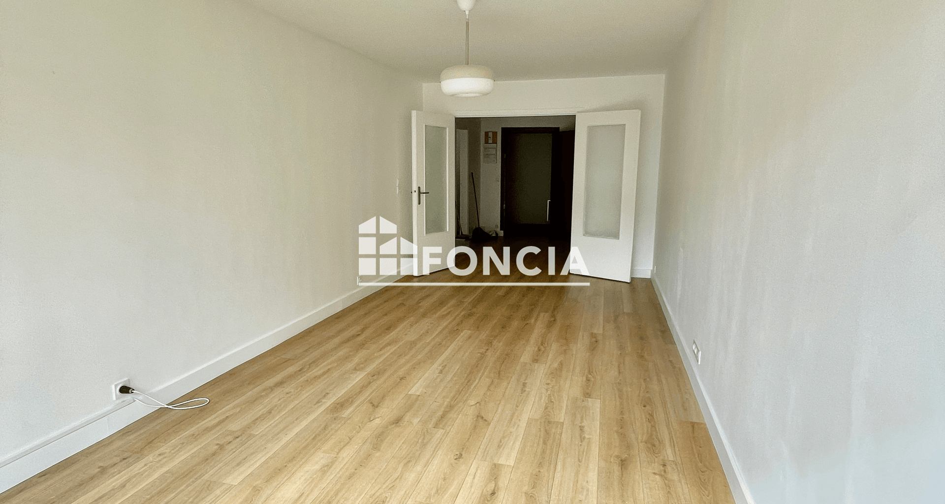 Appartement 2 pièces (57.73 m²) à louer - Paris 15ᵉ (75015)