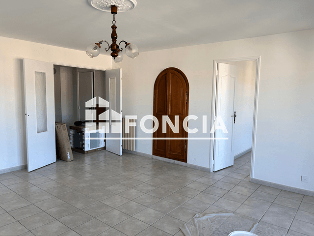 Appartement 3 pièces (79.74 m²) à louer - Sanary (83110)