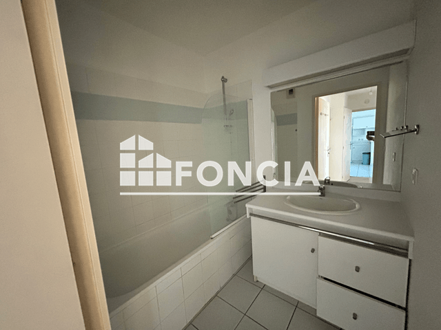 Appartement meublé 3 pièces (51.08 m²) à louer - Bordeaux (33800)